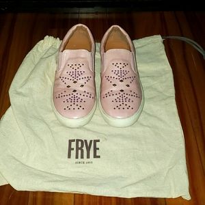 EUC girls Frye Lena studded pale pink loafers size 4 with Frye shoe bag.